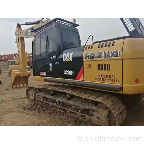 Excavator Bekas 320D2 untuk Konstruksi